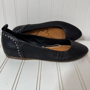 Lucky Brand‎ Flats Women's 9M Black  LP - Cayna Leather Studded Slip On Shoes